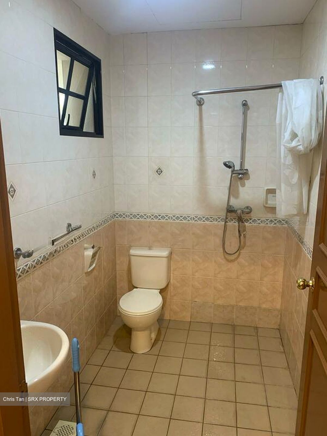 Yunnan Gardens (D22), Terrace #515412231